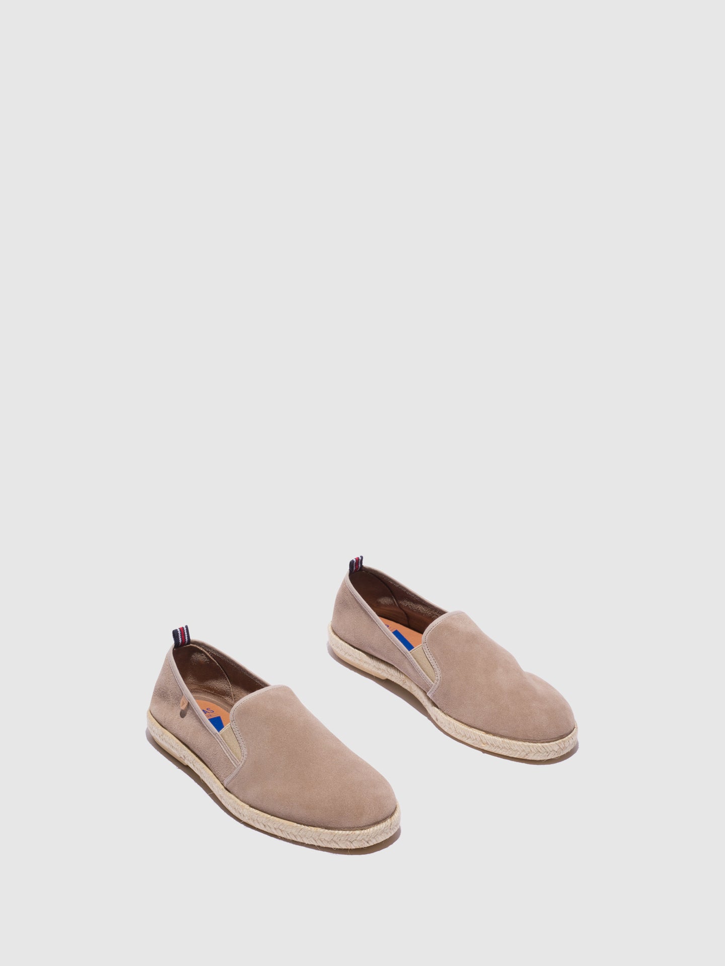 Verbenas Sapatos Loafer em Taupe
